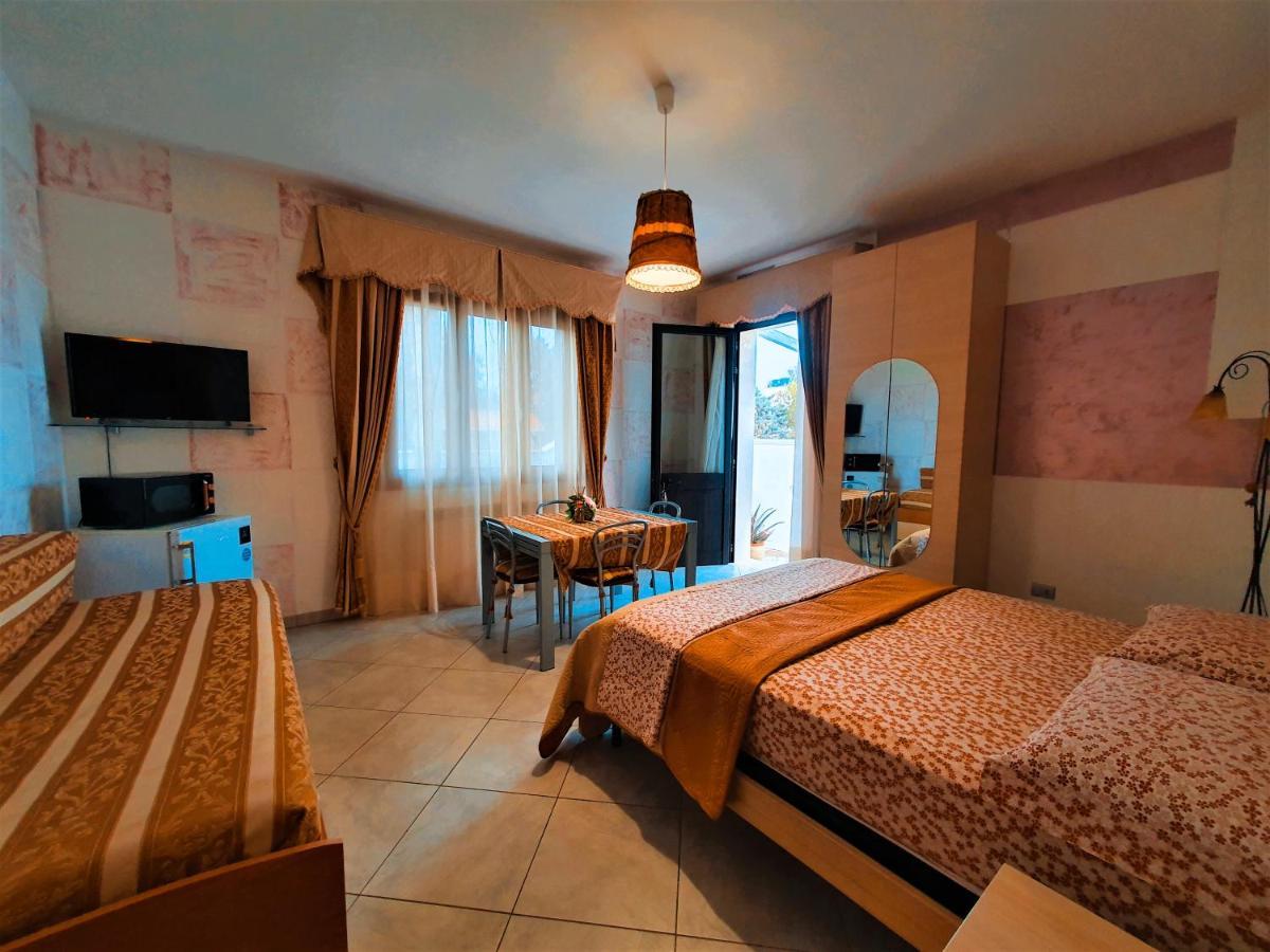 מלון פורטו צ'זראו Da Casa Tiziana מראה חיצוני תמונה